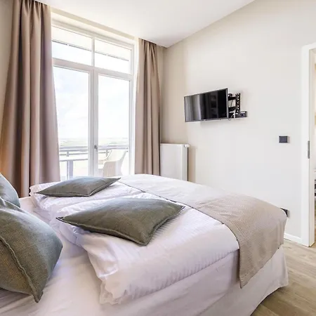 Kleine Welle - Haustierfreundliches Zwei-zimmer Mit Suedbalkon Und Platz Fuer Drei Personen Im Ersten Obergeschoss 아파트 부스트로우