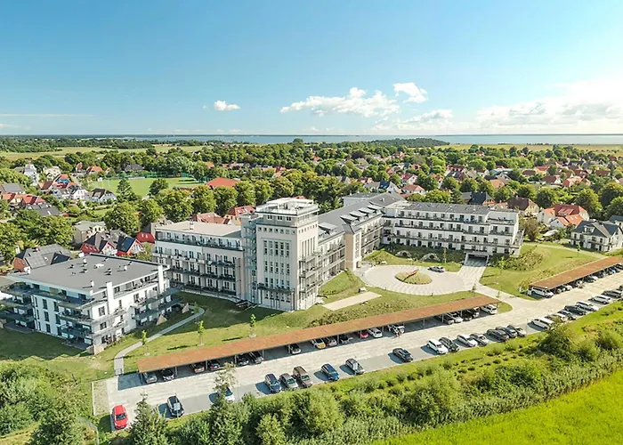Kleine Welle - Haustierfreundliches Zwei-zimmer Mit Suedbalkon Und Platz Fuer Drei Personen Im Ersten Obergeschoss 부스트로우