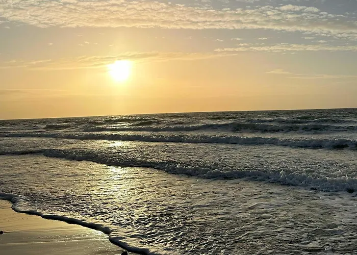 Kleine Welle - Haustierfreundliches Zwei-zimmer Mit Suedbalkon Und Platz Fuer Drei Personen Im Ersten Obergeschoss 아파트 부스트로우